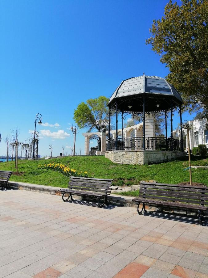 Promenada Apartment Constanta Bagian luar foto